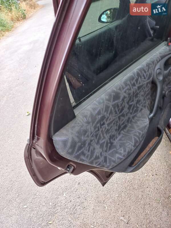 Седан Opel Vectra 1996 в Кропивницькому