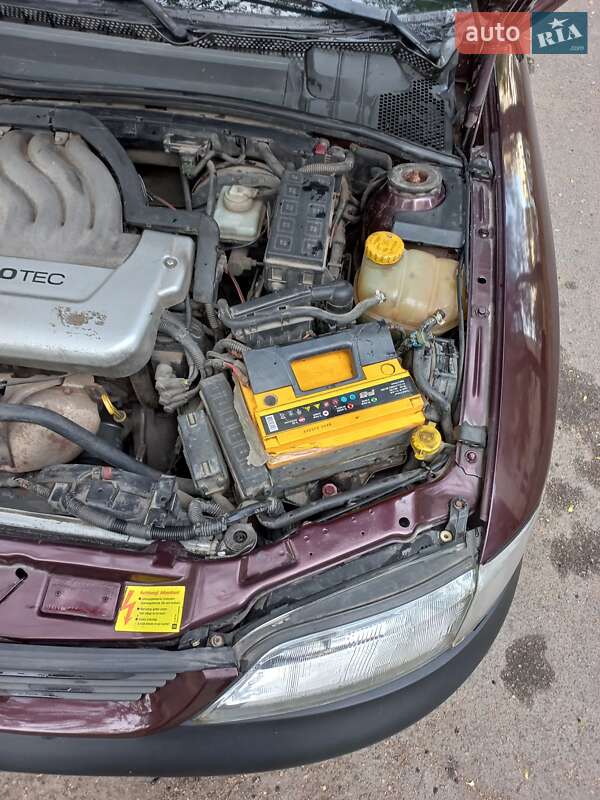 Седан Opel Vectra 1996 в Кропивницькому