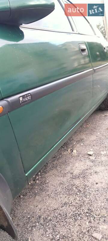 Универсал Opel Vectra 1997 в Апостолово