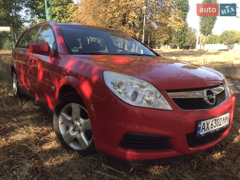 Универсал Opel Vectra 2005 в 