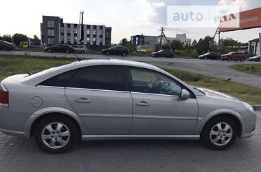 Лифтбек Opel Vectra 2006 в Львове