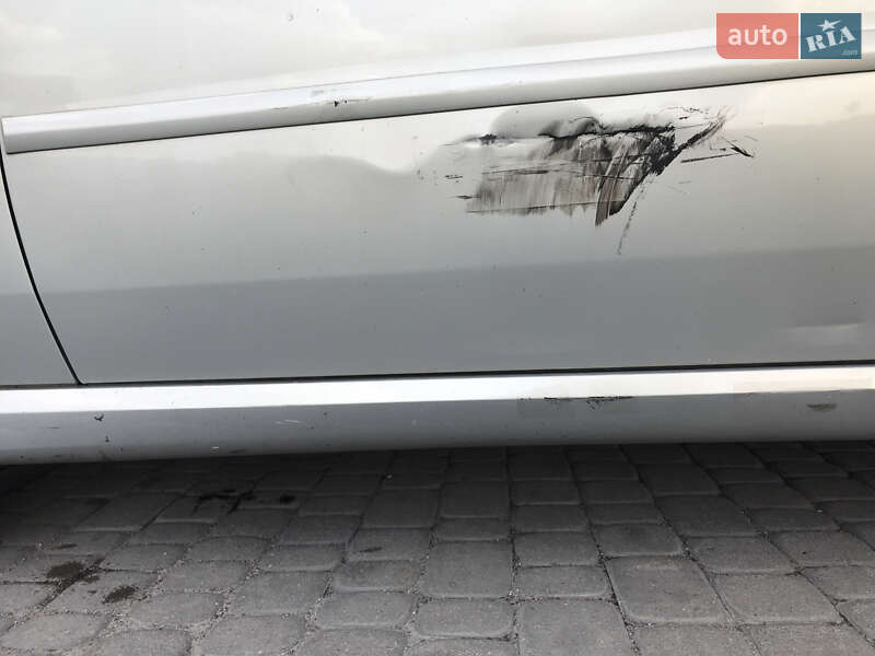 Лифтбек Opel Vectra 2006 в Львове