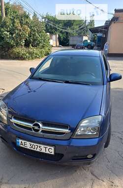 Лифтбек Opel Vectra 2004 в Кривом Роге