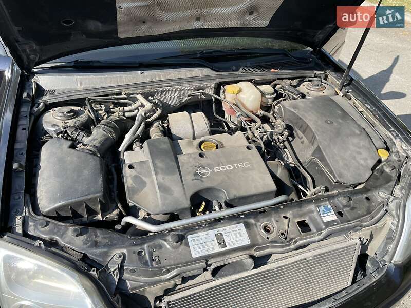 Седан Opel Vectra 2002 в Золочеве