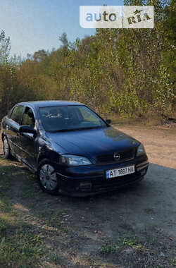 Седан Opel Vectra 1998 в Чернівцях