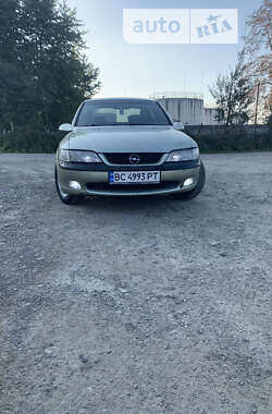 Седан Opel Vectra 1996 в Стрию