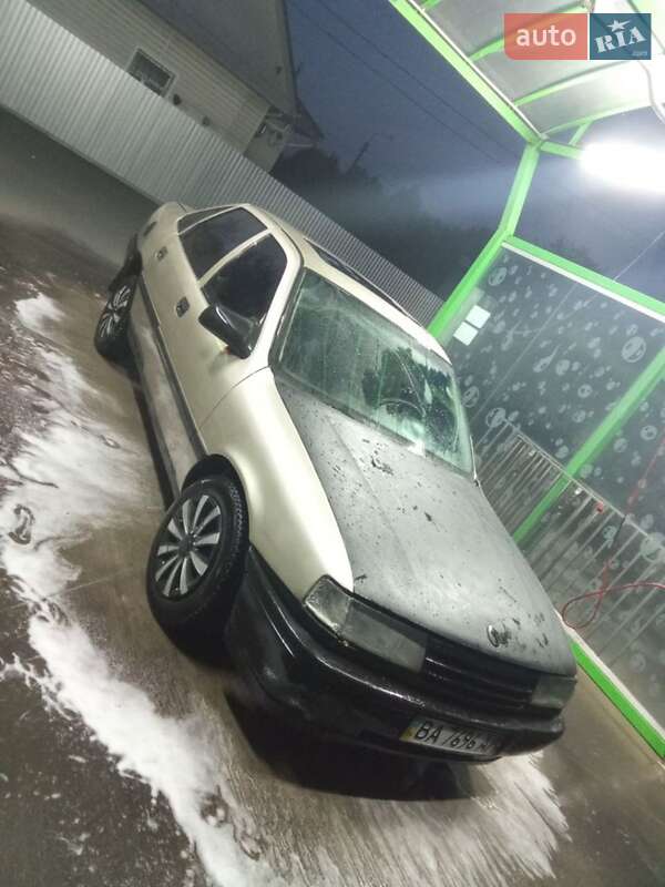 Седан Opel Vectra 1992 в Богуславі фото 9 Седан Opel Vectra 1992 в Богуславі