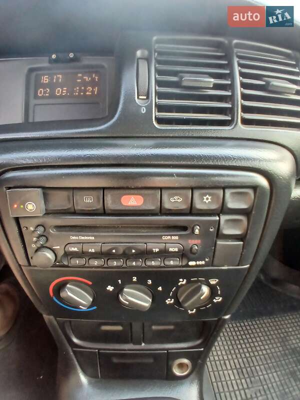 Ліфтбек Opel Vectra 1998 в Дніпрі