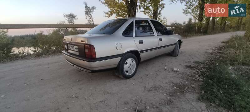 Седан Opel Vectra 1991 в Золочеве