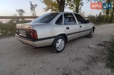 Седан Opel Vectra 1991 в Золочеві