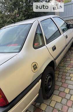 Седан Opel Vectra 1993 в Тернополі