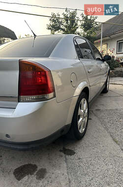 Седан Opel Vectra 2002 в 