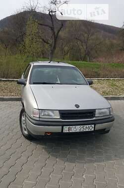 Седан Opel Vectra 1992 в Надворной