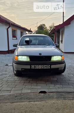 Седан Opel Vectra 1992 в Надвірній