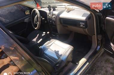 Седан Opel Vectra 1990 в 