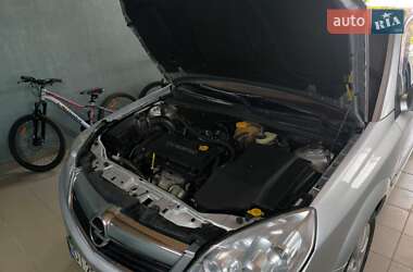 Седан Opel Vectra 2006 в Одессе