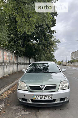 Седан Opel Vectra 2004 в Киеве