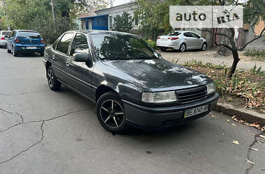 Седан Opel Vectra 1990 в Николаеве