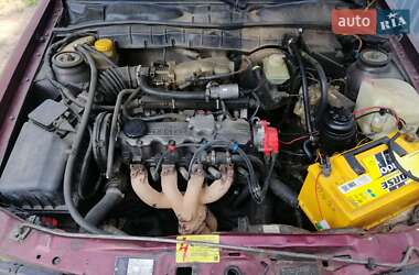 Седан Opel Vectra 1990 в 