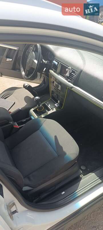 Універсал Opel Vectra 2007 в Миколаєві