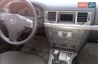 Седан Opel Vectra 2005 в Киеве