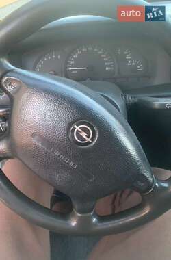 Универсал Opel Vectra 1999 в 