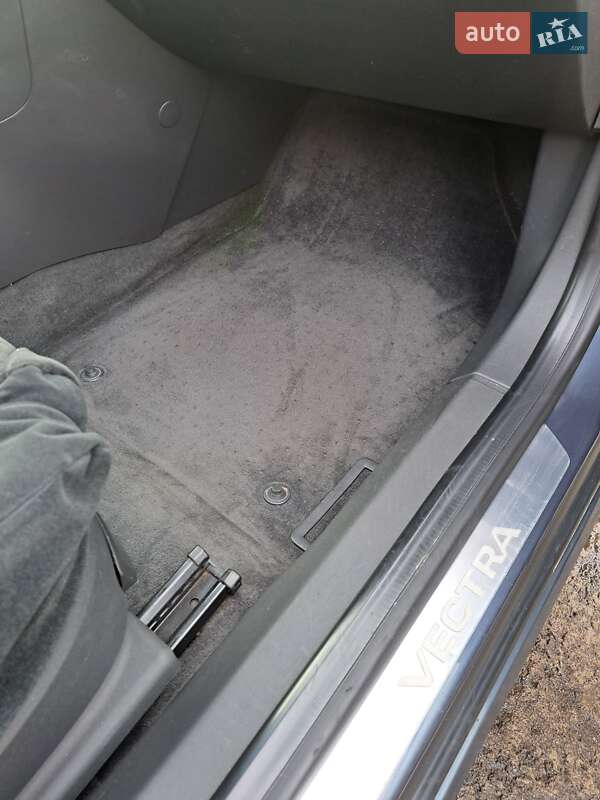 Седан Opel Vectra 2006 в 