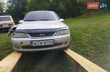 Седан Opel Vectra 2000 в Косове