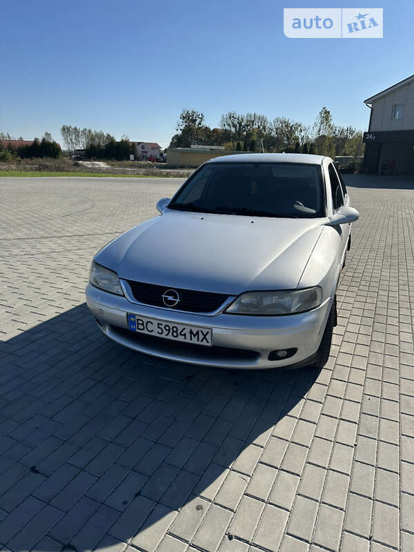 Ліфтбек Opel Vectra 2001 в Сокалі