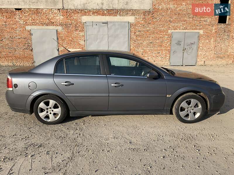 Седан Opel Vectra 2004 в Тернополе