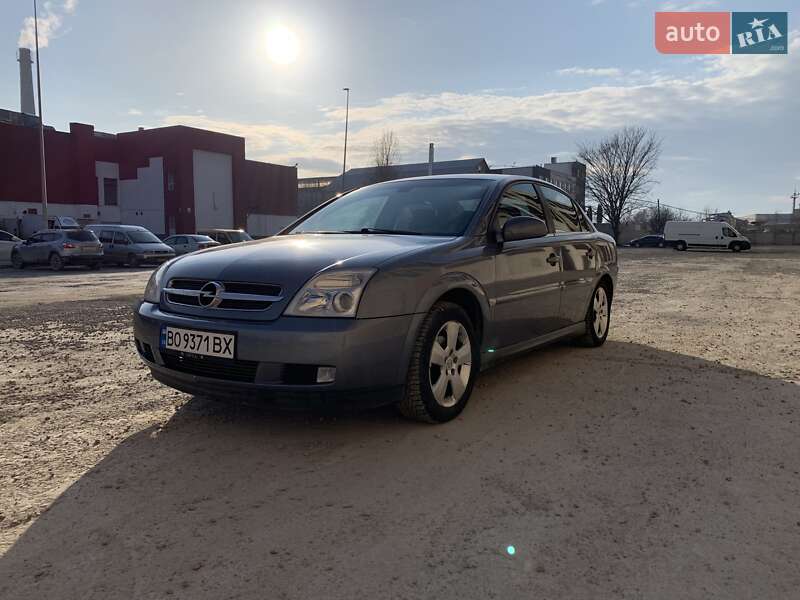 Седан Opel Vectra 2004 в Тернополе