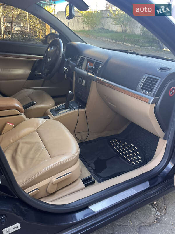Седан Opel Vectra 2007 в Киеве