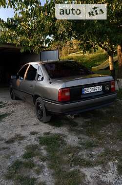 Седан Opel Vectra 1990 в Івано-Франківську