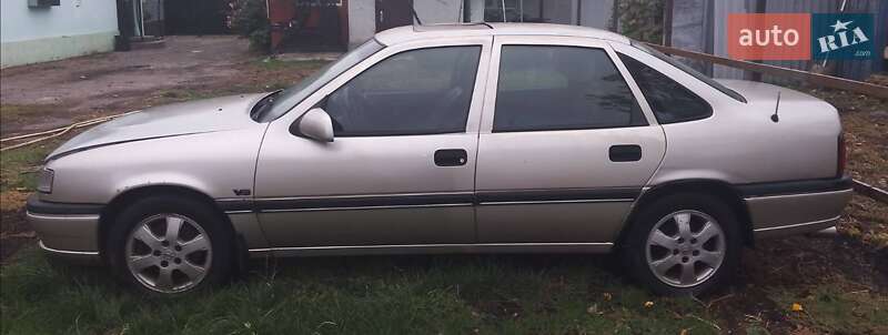 Седан Opel Vectra 1994 в Полтаве