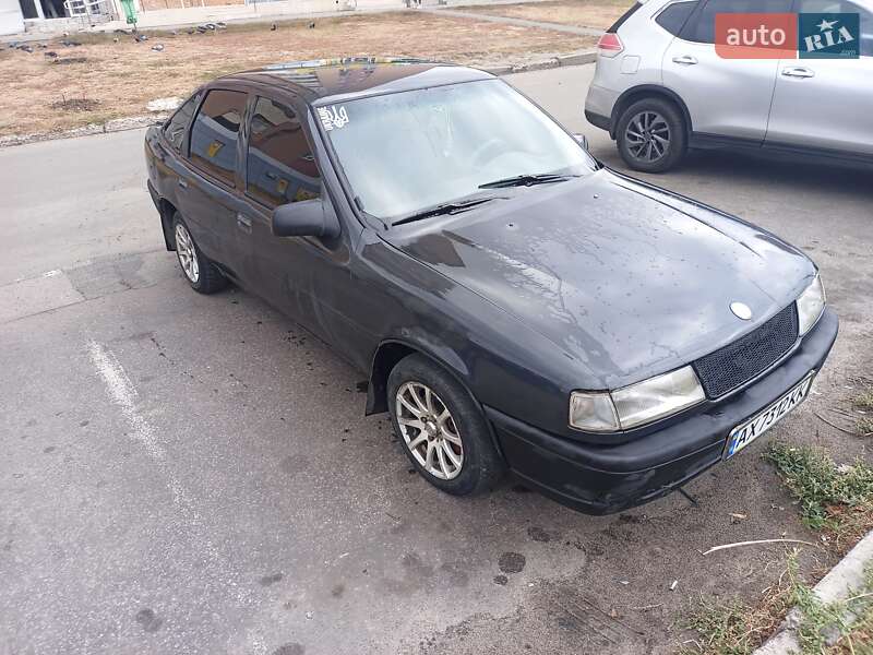 Лифтбек Opel Vectra 1989 в Харькове