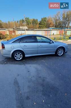 Лифтбек Opel Vectra 2003 в 
