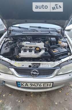 Ліфтбек Opel Vectra 1999 в Києві