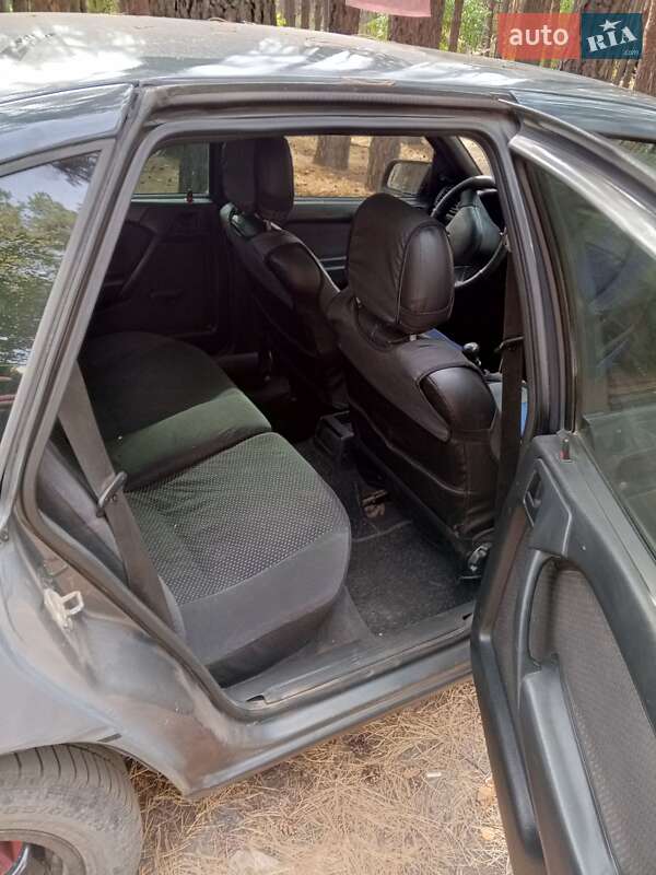 Седан Opel Vectra 1989 в Полтаве фото 6 Седан Opel Vectra 1989 в Полтаве