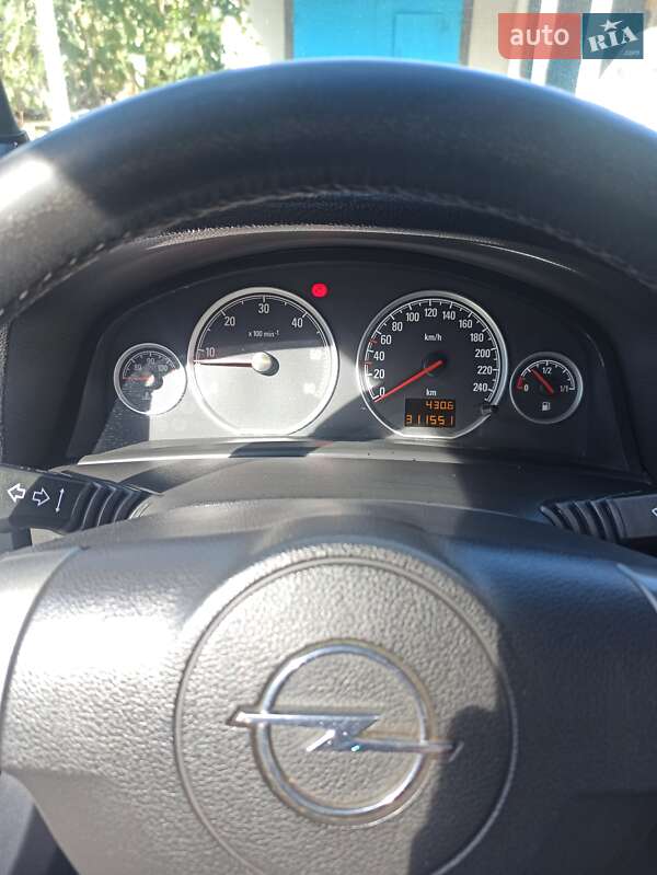 Седан Opel Vectra 2007 в Кілії