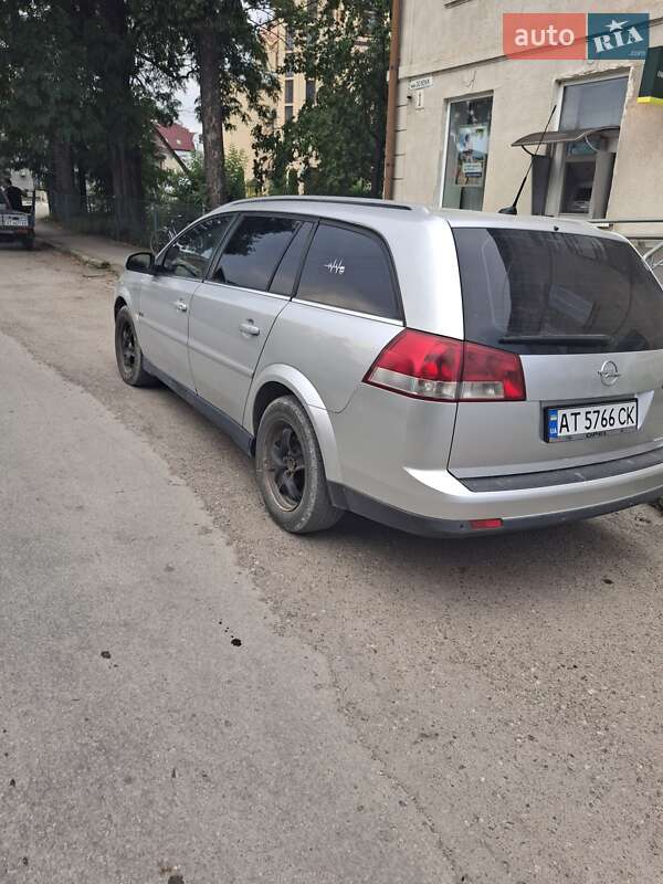 Універсал Opel Vectra 2005 в Івано-Франківську