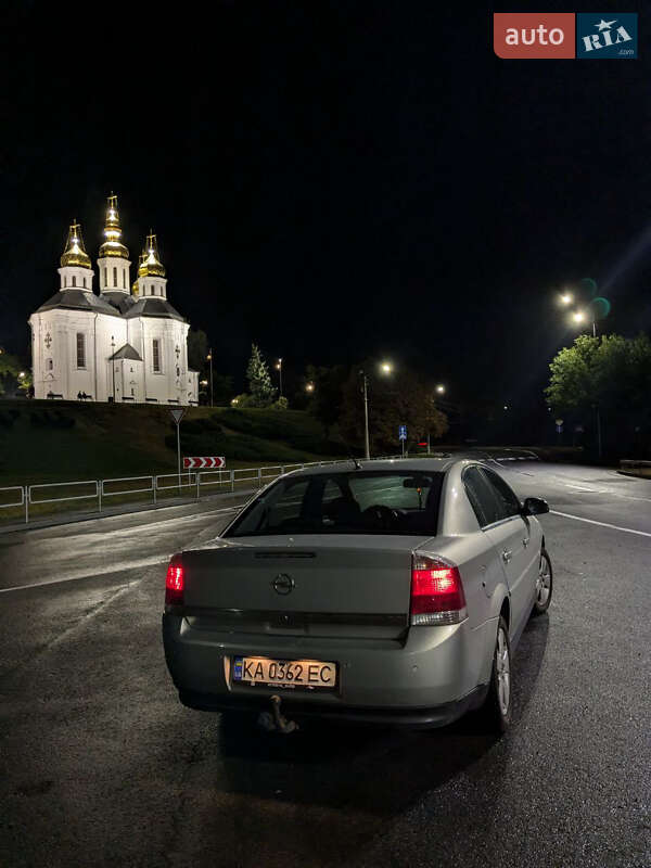 Opel Vectra 2004