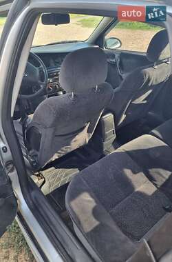Седан Opel Vectra 2000 в 