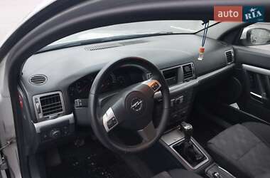 Седан Opel Vectra 2006 в Любарі