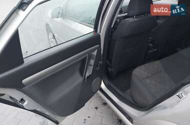 Седан Opel Vectra 2006 в Любарі