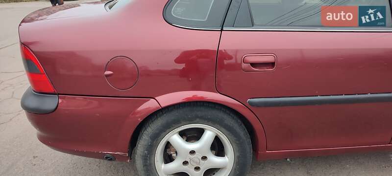 Седан Opel Vectra 1997 в Ровно
