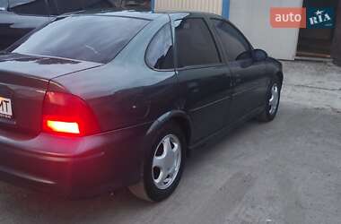 Седан Opel Vectra 2000 в Киеве