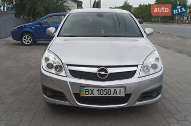 Лифтбек Opel Vectra 2006 в Красилове