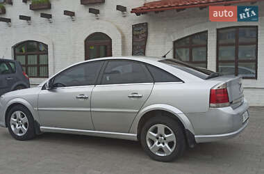 Лифтбек Opel Vectra 2006 в Красилове