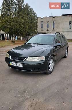 Универсал Opel Vectra 2001 в Великих Мостах