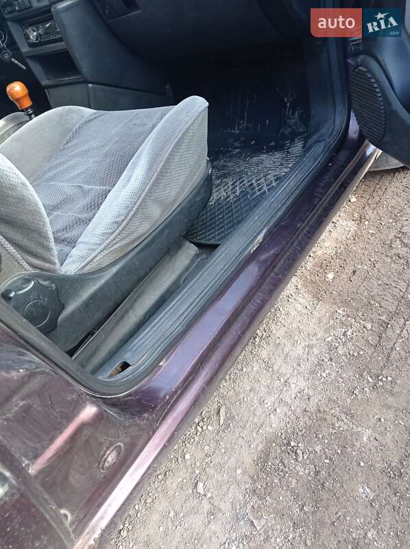 Седан Opel Vectra 1992 в Кременце